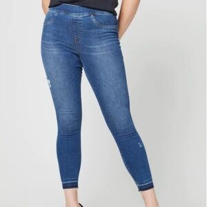 *Spanx Blue Cropped Ankle Jeans Medium Wash Distressed  XS | Tapered Leg | NWT